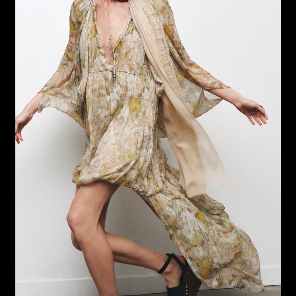 Floral Maxi Dress with Flowing Sleeves